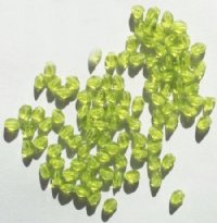 100 5mm Olivine Three Sided Diamond Glass Beads
